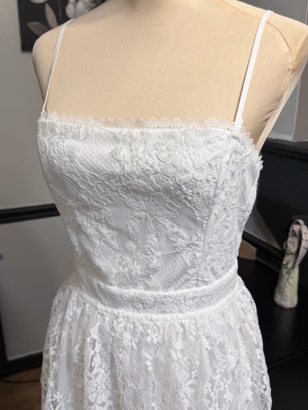 NWT Lulus White Lace Tiered Midi Dress with Open Back Medium - Picture 6 of 11